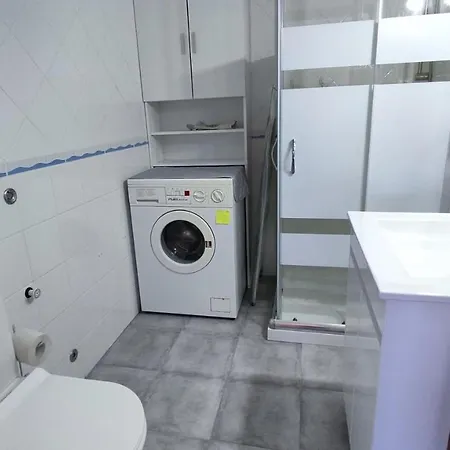 7D Com Piscina Armação de Pêra