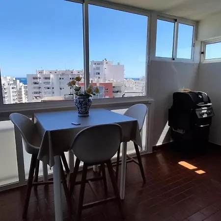 7D Com Piscina Armação de Pêra